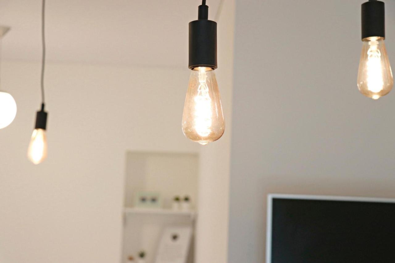 Minimalist Studio Old Town Apartments By Hostlovers Kaunas Bagian luar foto