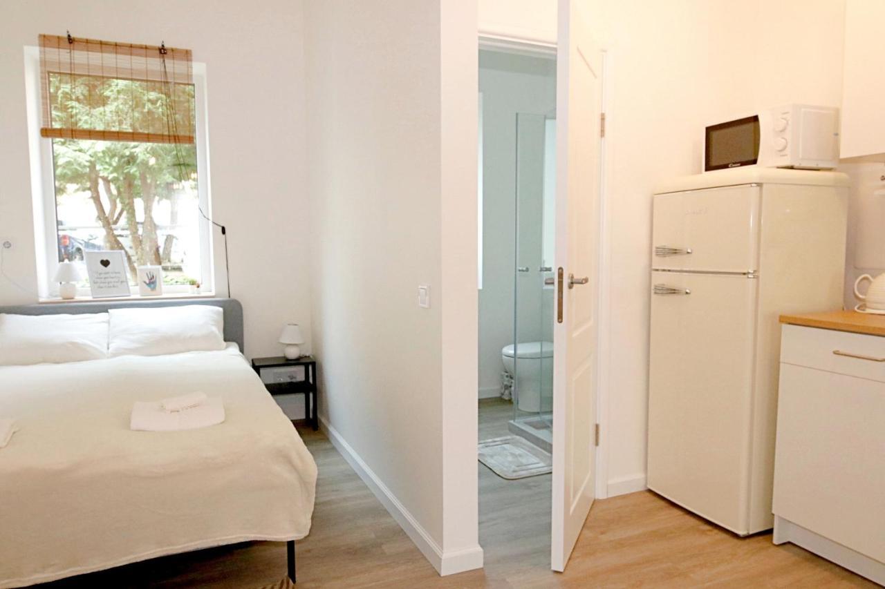 Minimalist Studio Old Town Apartments By Hostlovers Kaunas Bagian luar foto