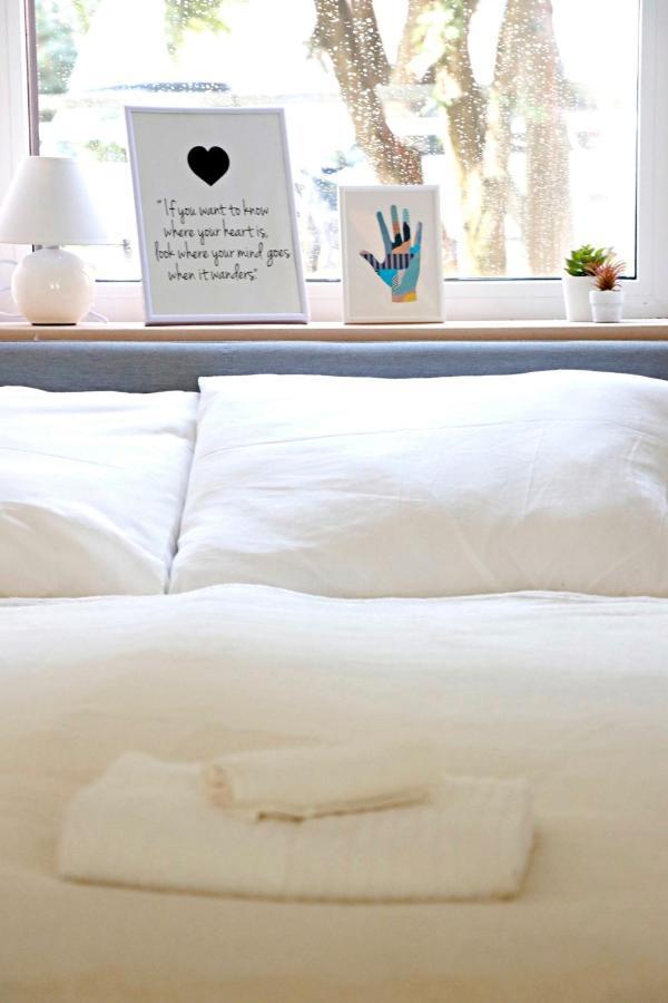 Minimalist Studio Old Town Apartments By Hostlovers Kaunas Bagian luar foto